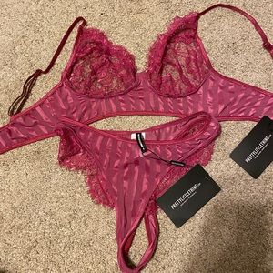 Brand new bra and underwear matching set